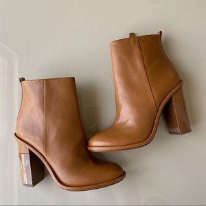 Tory Burch Boots